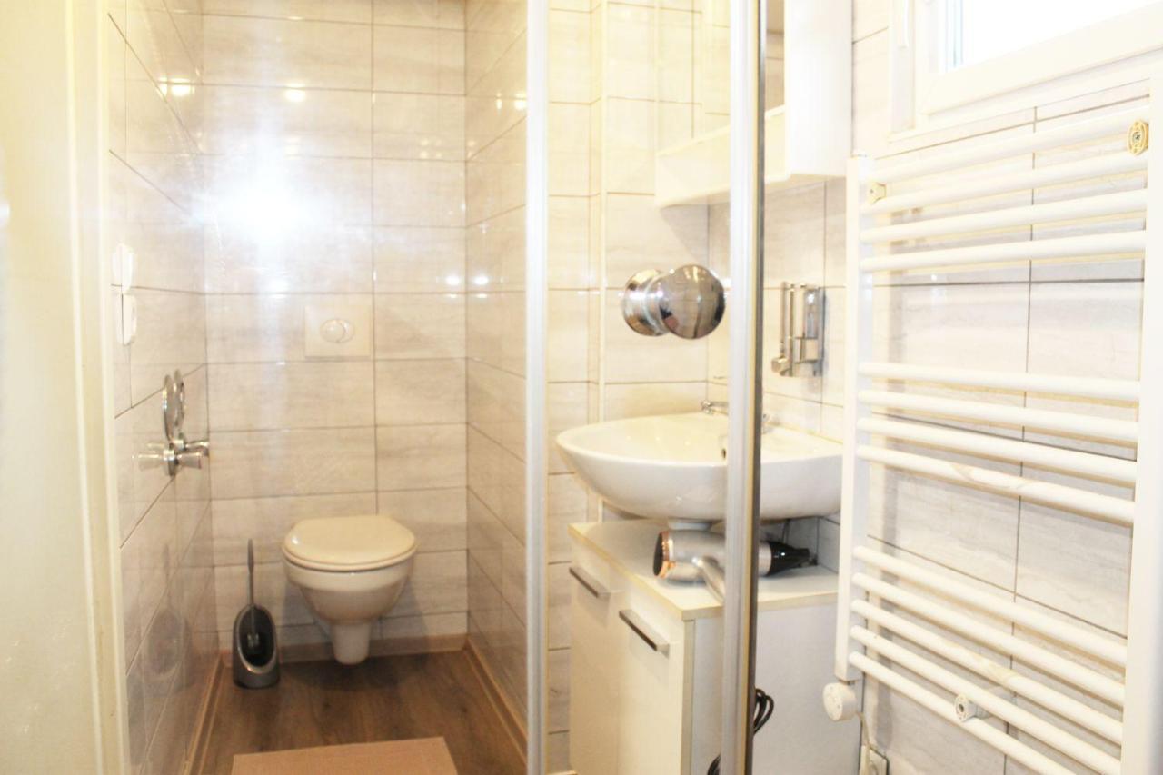 Fully Equipped Apartments Bonnigheim ภายนอก รูปภาพ